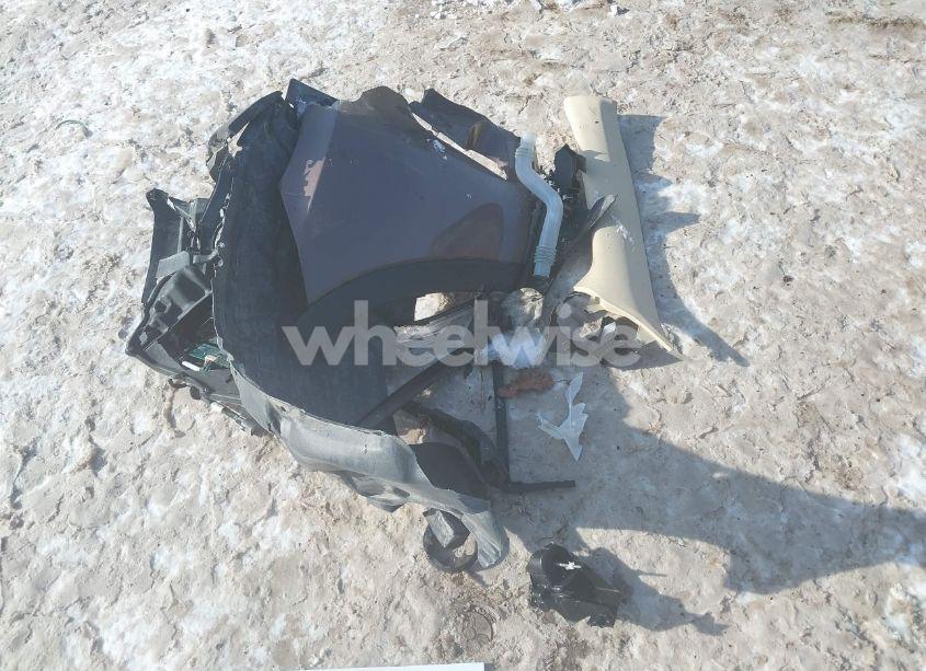 Photo 12 of 2017 Toyota Highlander LIMITED PLATINUM (VIN 5TDDZRFH4HS381370)