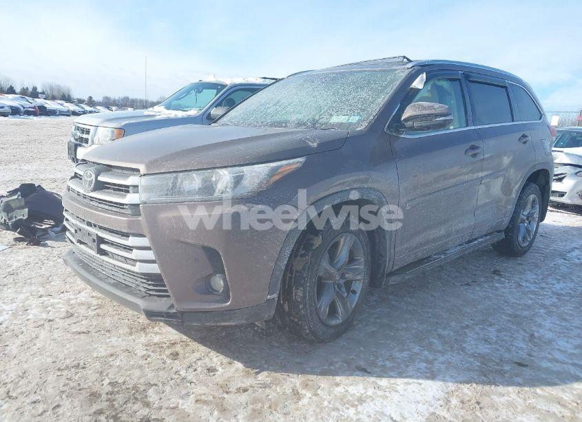 Photo 2 of 2017 Toyota Highlander LIMITED PLATINUM (VIN 5TDDZRFH4HS381370)