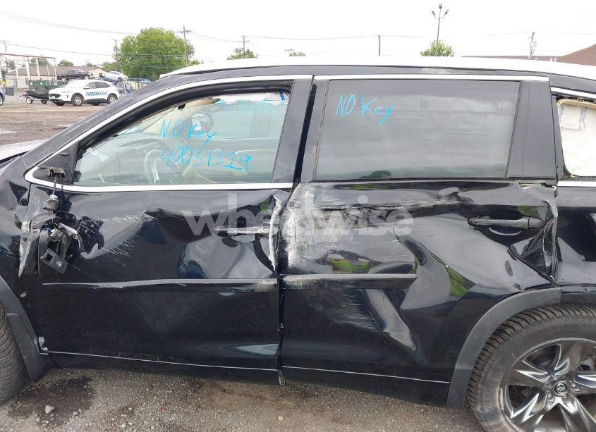 Photo 13 of 2017 Toyota Highlander LIMITED PLATINUM (VIN 5TDDZRFH4HS389971)