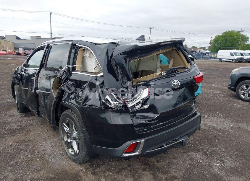 Photo 16 of 2017 Toyota Highlander LIMITED PLATINUM (VIN 5TDDZRFH4HS389971)