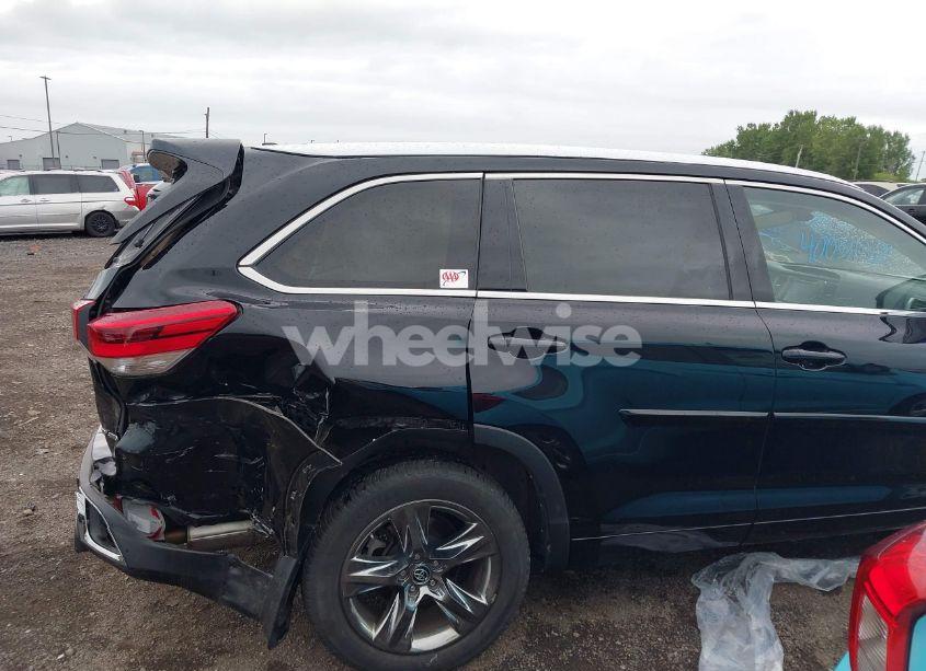 Photo 18 of 2017 Toyota Highlander LIMITED PLATINUM (VIN 5TDDZRFH4HS389971)