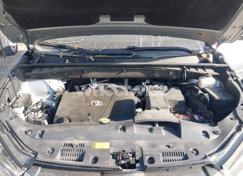 Photo 10 of 2017 Toyota Highlander LIMITED PLATINUM (VIN 5TDDZRFH4HS405165)