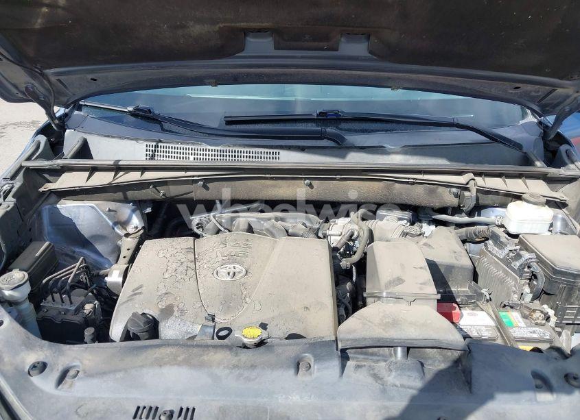 Photo 10 of 2017 Toyota Highlander LIMITED PLATINUM (VIN 5TDDZRFH4HS405960)