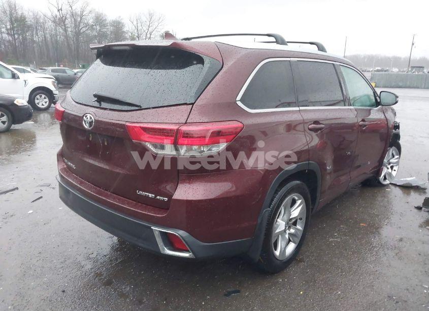 Photo 4 of 2017 Toyota Highlander LIMITED (VIN 5TDDZRFH4HS468864)