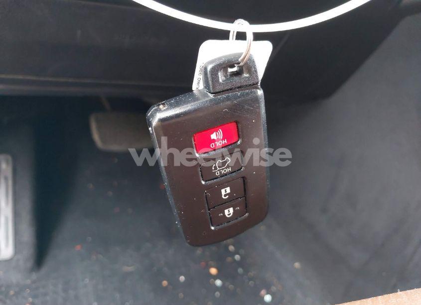 Photo 11 of 2017 Toyota Highlander LIMITED (VIN 5TDDZRFH4HS479170)