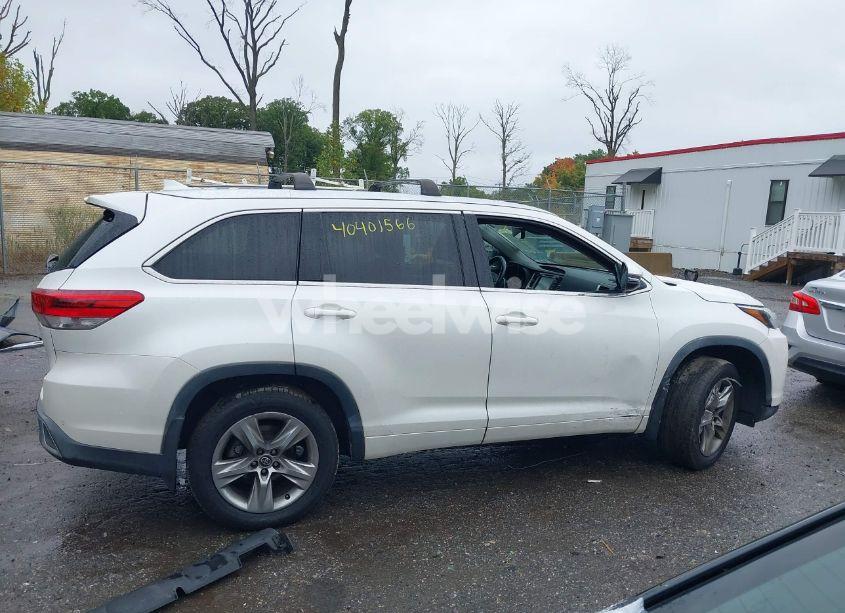 Photo 14 of 2017 Toyota Highlander LIMITED (VIN 5TDDZRFH4HS479170)