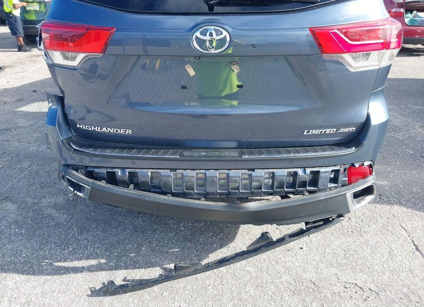 Photo 21 of 2019 Toyota Highlander LIMITED (VIN 5TDDZRFH4KS983354)
