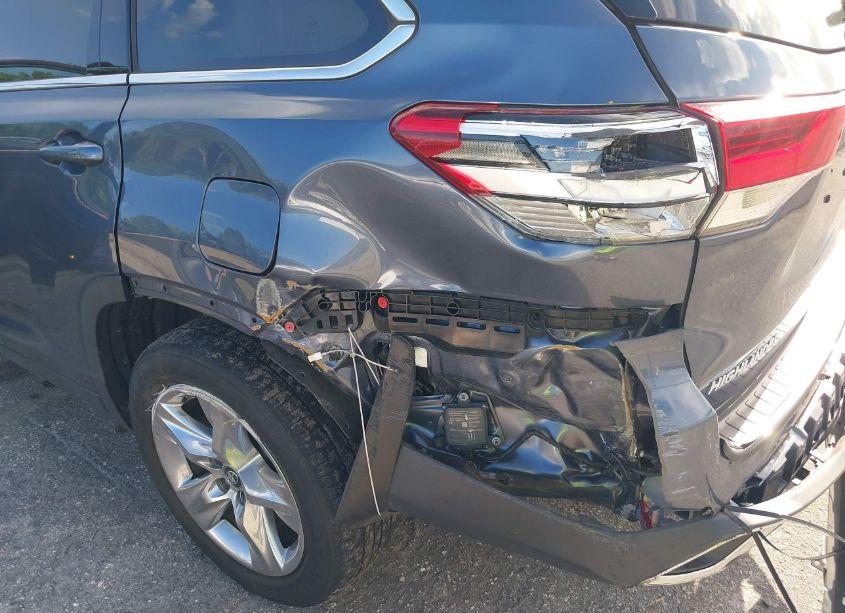 Photo 6 of 2019 Toyota Highlander LIMITED (VIN 5TDDZRFH4KS983354)
