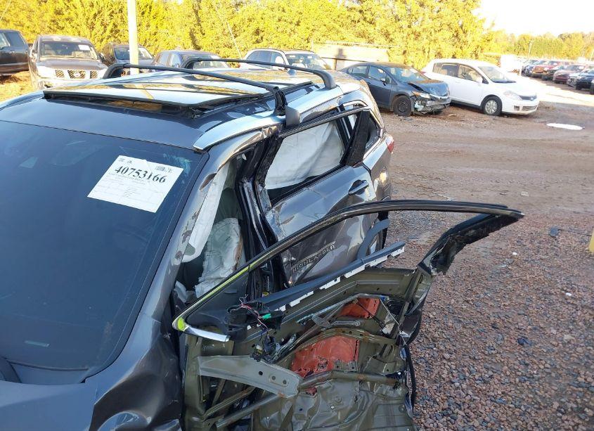 Photo 6 of 2017 Toyota Highlander LIMITED PLATINUM (VIN 5TDDZRFH5HS382740)