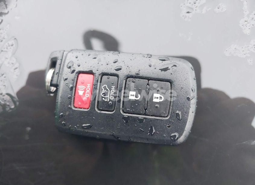 Photo 11 of 2017 Toyota Highlander LIMITED PLATINUM (VIN 5TDDZRFH5HS387131)