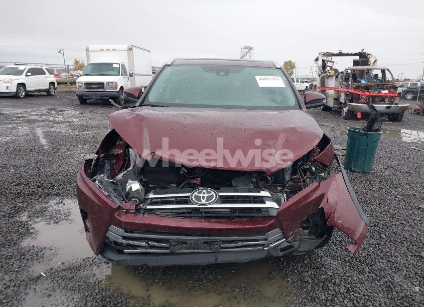 Photo 12 of 2017 Toyota Highlander LIMITED PLATINUM (VIN 5TDDZRFH5HS387131)