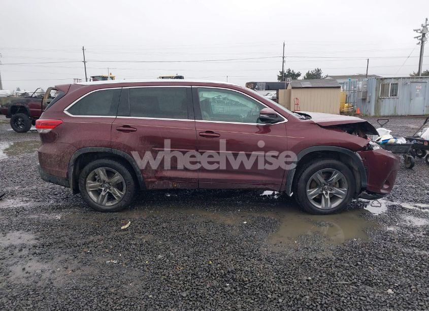 Photo 13 of 2017 Toyota Highlander LIMITED PLATINUM (VIN 5TDDZRFH5HS387131)