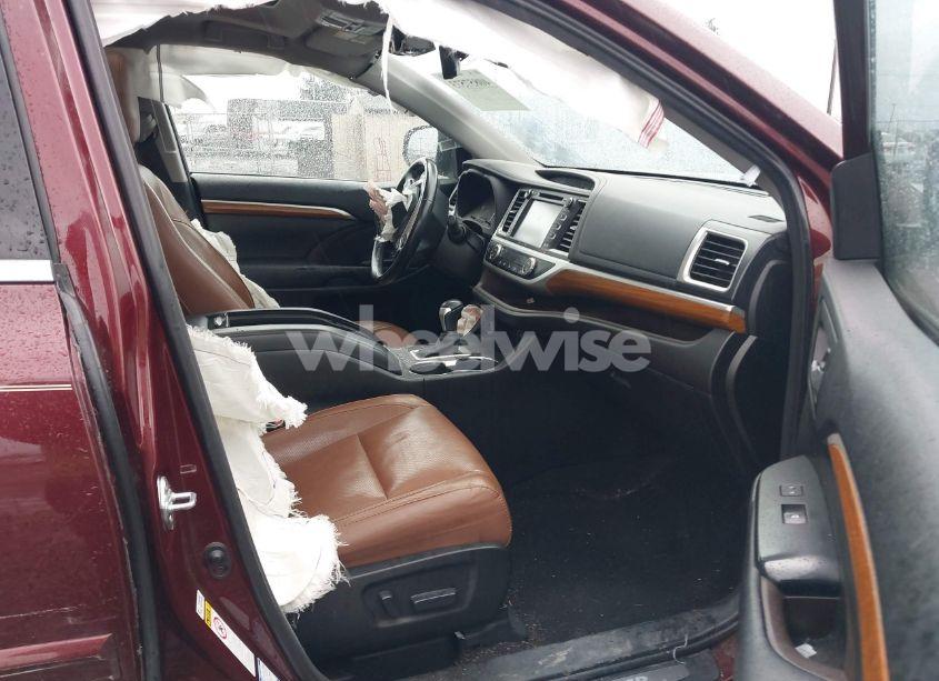 Photo 5 of 2017 Toyota Highlander LIMITED PLATINUM (VIN 5TDDZRFH5HS387131)