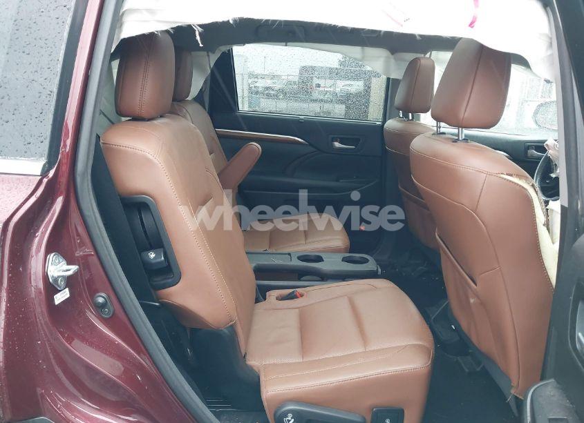 Photo 8 of 2017 Toyota Highlander LIMITED PLATINUM (VIN 5TDDZRFH5HS387131)