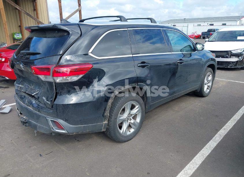 Photo 4 of 2017 Toyota Highlander LIMITED (VIN 5TDDZRFH5HS451698)