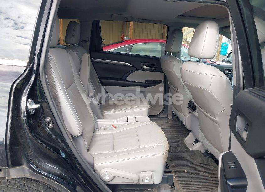 Photo 8 of 2017 Toyota Highlander LIMITED (VIN 5TDDZRFH5HS451698)