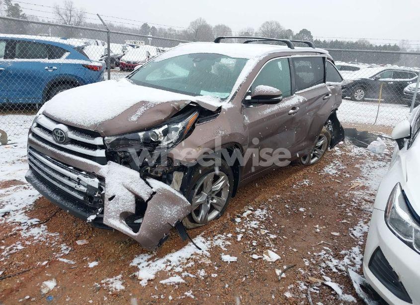 Photo 2 of 2018 Toyota Highlander LIMITED (VIN 5TDDZRFH5JS803250)