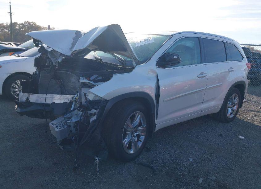 Photo 2 of 2018 Toyota Highlander LIMITED (VIN 5TDDZRFH5JS819951)