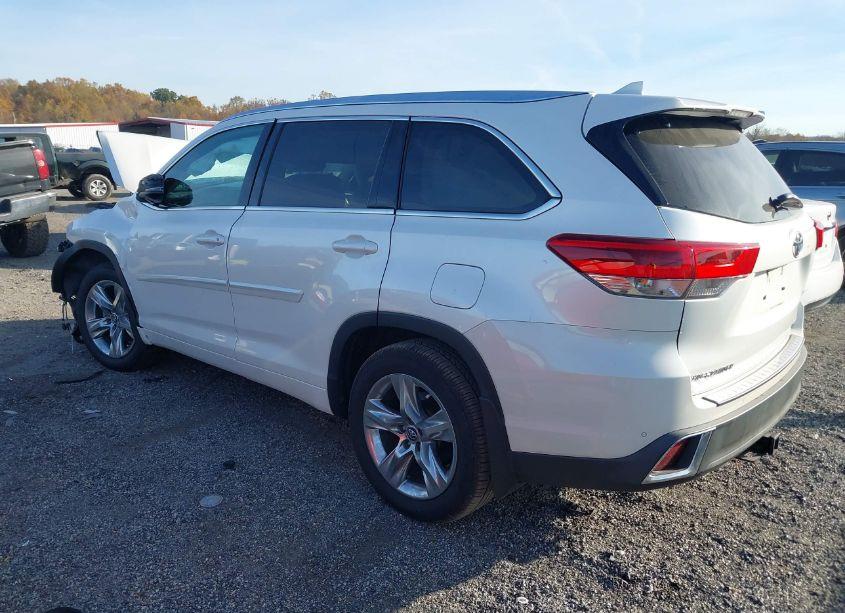Photo 3 of 2018 Toyota Highlander LIMITED (VIN 5TDDZRFH5JS819951)