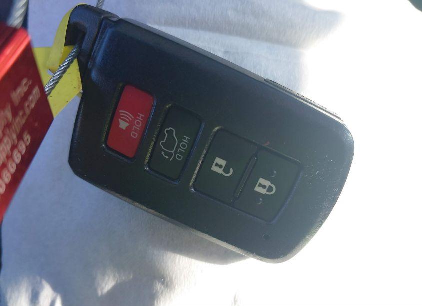 Photo 11 of 2019 Toyota Highlander LIMITED (VIN 5TDDZRFH5KS725148)