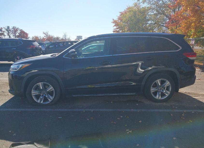 Photo 14 of 2019 Toyota Highlander LIMITED (VIN 5TDDZRFH5KS725148)