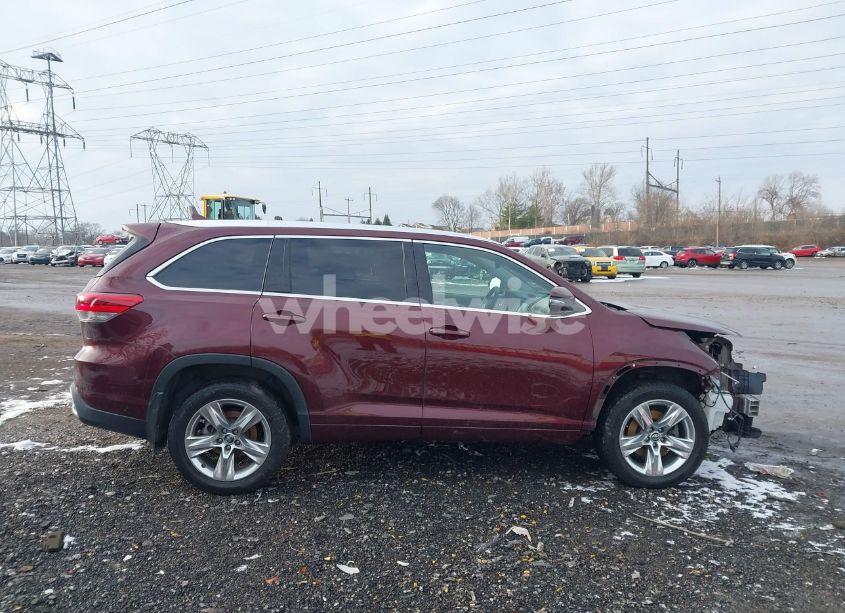Photo 13 of 2019 Toyota Highlander LIMITED (VIN 5TDDZRFH5KS915838)
