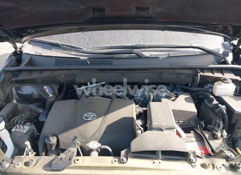Photo 10 of 2019 Toyota Highlander LIMITED (VIN 5TDDZRFH5KS949343)