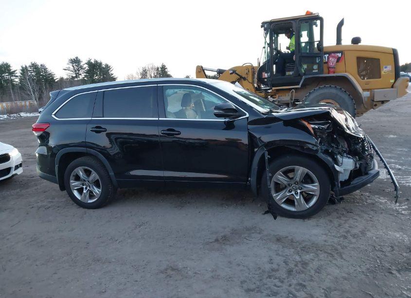 Photo 13 of 2019 Toyota Highlander LIMITED (VIN 5TDDZRFH5KS957961)