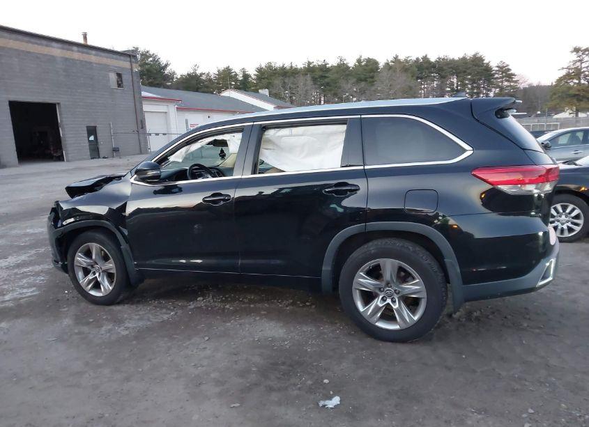 Photo 14 of 2019 Toyota Highlander LIMITED (VIN 5TDDZRFH5KS957961)