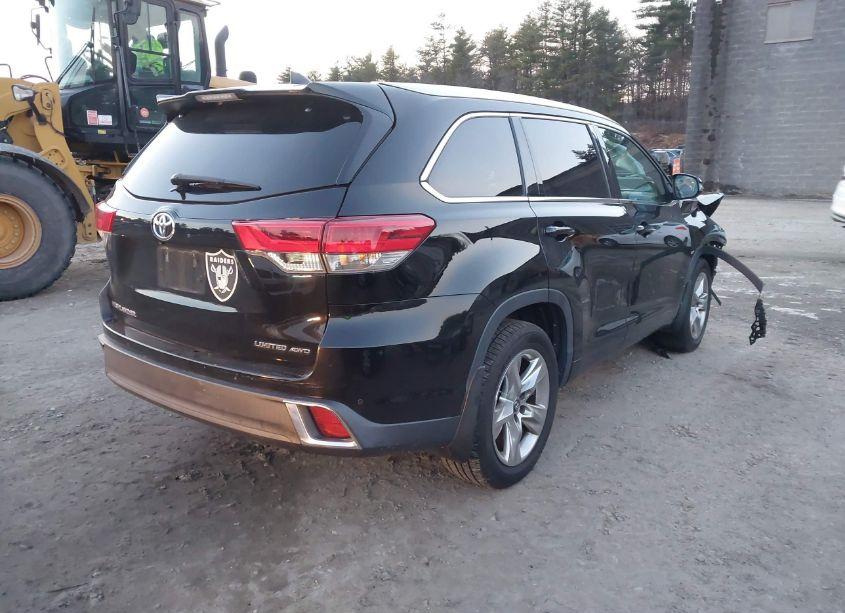 Photo 4 of 2019 Toyota Highlander LIMITED (VIN 5TDDZRFH5KS957961)