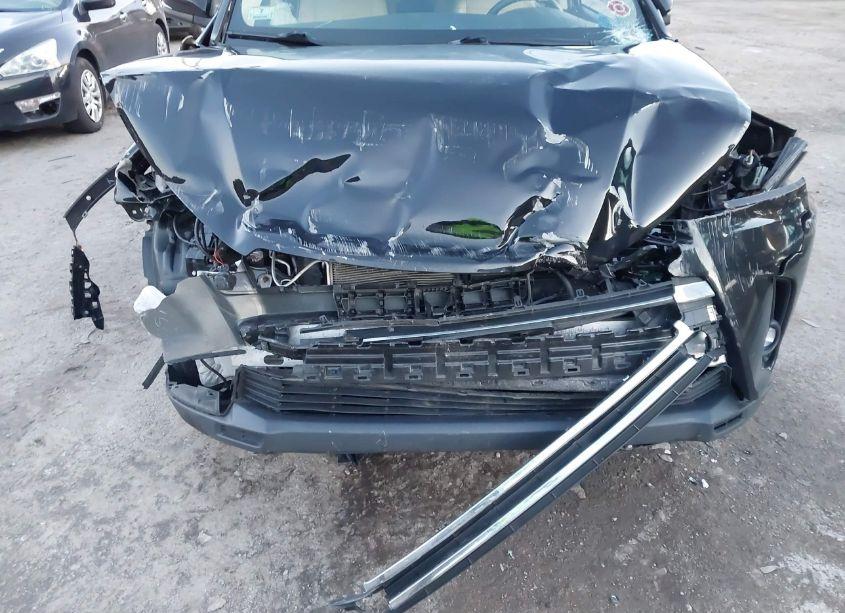 Photo 6 of 2019 Toyota Highlander LIMITED (VIN 5TDDZRFH5KS957961)