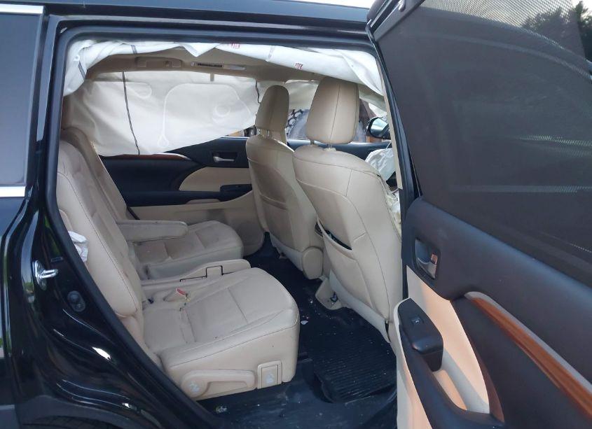 Photo 8 of 2019 Toyota Highlander LIMITED (VIN 5TDDZRFH5KS957961)