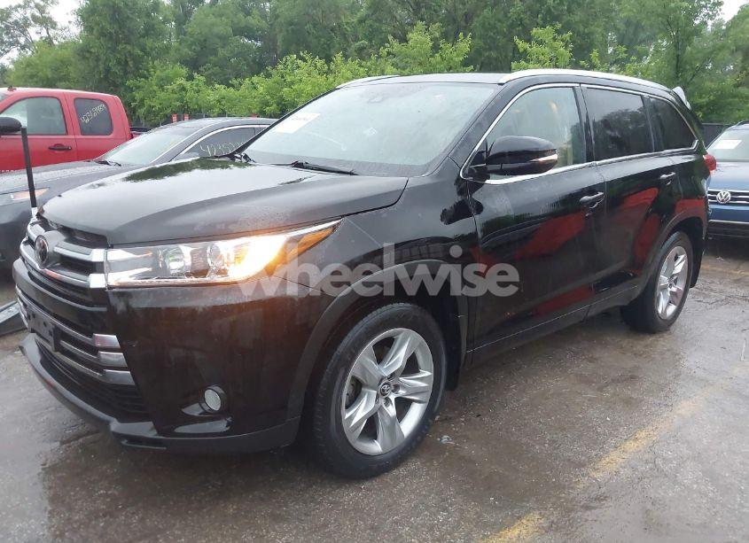 Photo 2 of 2017 Toyota Highlander LIMITED (VIN 5TDDZRFH6HS372427)