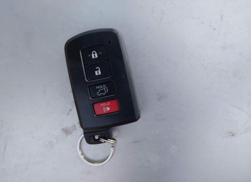 Photo 11 of 2017 Toyota Highlander LIMITED (VIN 5TDDZRFH6HS390443)