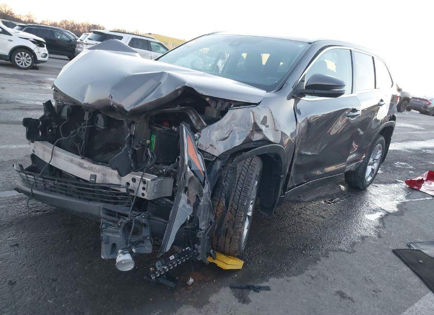 Photo 2 of 2017 Toyota Highlander LIMITED (VIN 5TDDZRFH6HS390443)