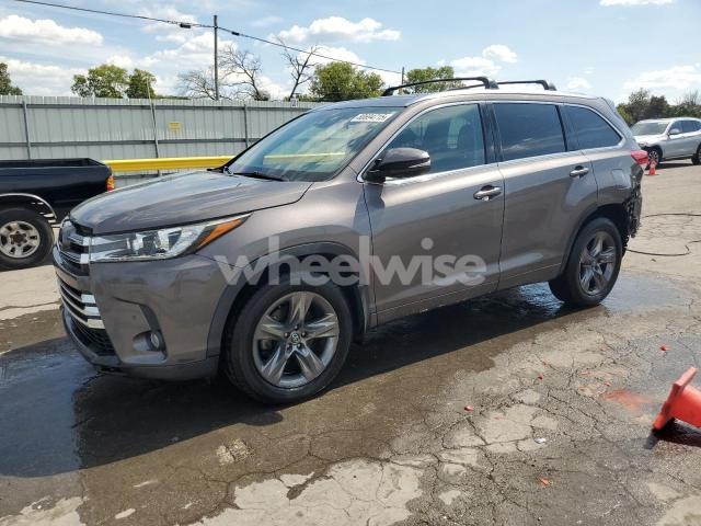 Photo 13 of 2017 TOYOTA HIGHLANDER LIMITED (VIN 5TDDZRFH6HS420735)