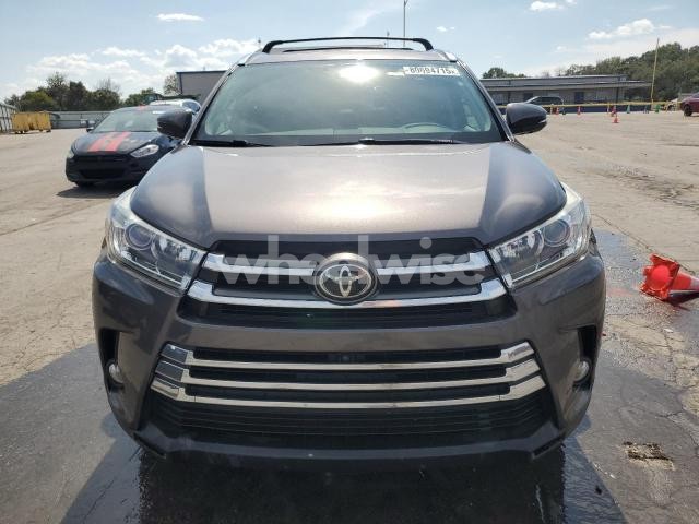 Photo 2 of 2017 TOYOTA HIGHLANDER LIMITED (VIN 5TDDZRFH6HS420735)