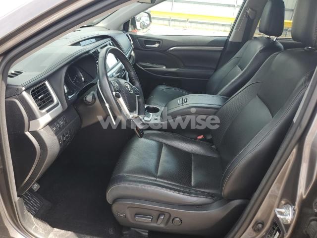 Photo 4 of 2017 TOYOTA HIGHLANDER LIMITED (VIN 5TDDZRFH6HS420735)