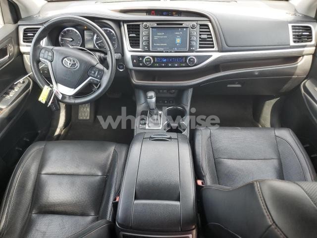 Photo 8 of 2017 TOYOTA HIGHLANDER LIMITED (VIN 5TDDZRFH6HS420735)