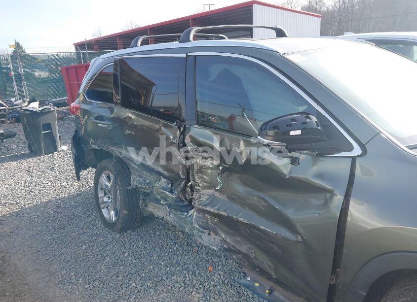 Photo 6 of 2018 Toyota Highlander LIMITED (VIN 5TDDZRFH6JS824883)
