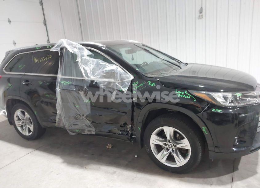 Photo 13 of 2019 Toyota Highlander LIMITED (VIN 5TDDZRFH6KS951134)