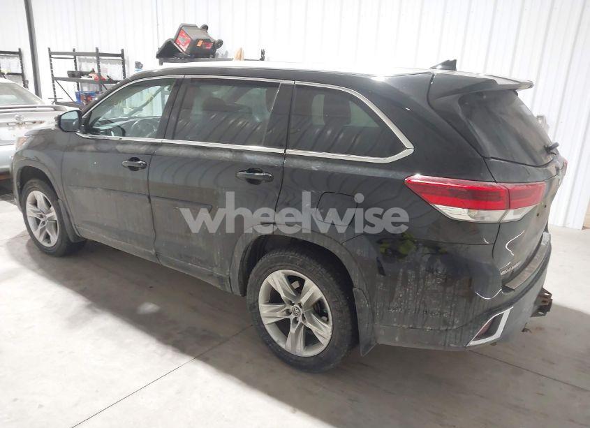 Photo 3 of 2019 Toyota Highlander LIMITED (VIN 5TDDZRFH6KS951134)