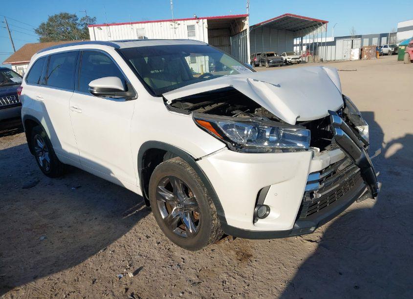 2017 Toyota Highlander LIMITED PLATINUM (VIN 5TDDZRFH7HS379242) main photo