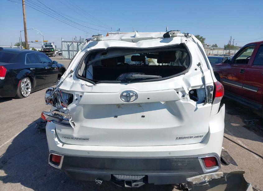 Photo 17 of 2019 Toyota Highlander LIMITED (VIN 5TDDZRFH7KS970825)