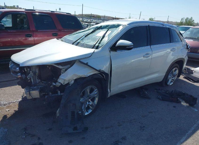Photo 2 of 2019 Toyota Highlander LIMITED (VIN 5TDDZRFH7KS970825)