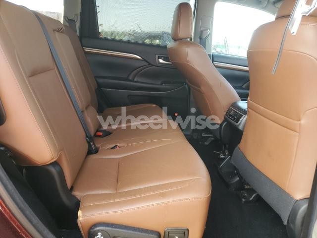 Photo 13 of 2017 TOYOTA HIGHLANDER LIMITED (VIN 5TDDZRFH8HS400888)