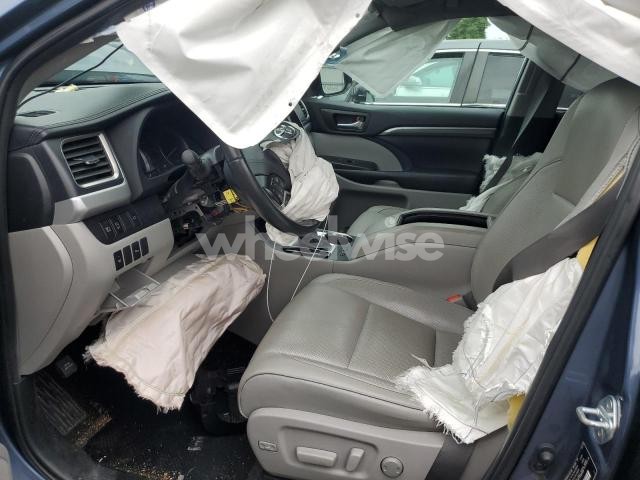 Photo 13 of 2019 TOYOTA HIGHLANDER LIMITED (VIN 5TDDZRFH8KS964788)