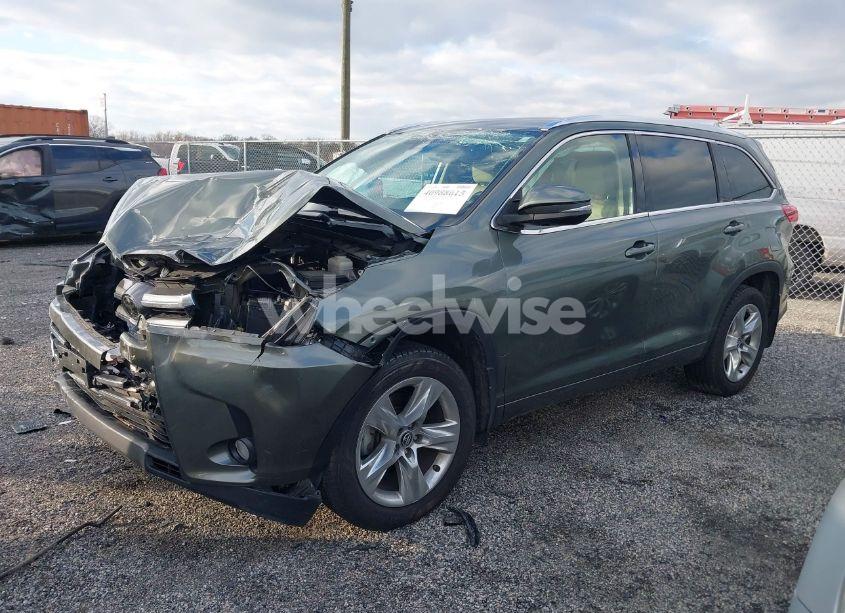 Photo 2 of 2017 Toyota Highlander LIMITED (VIN 5TDDZRFH9HS393708)