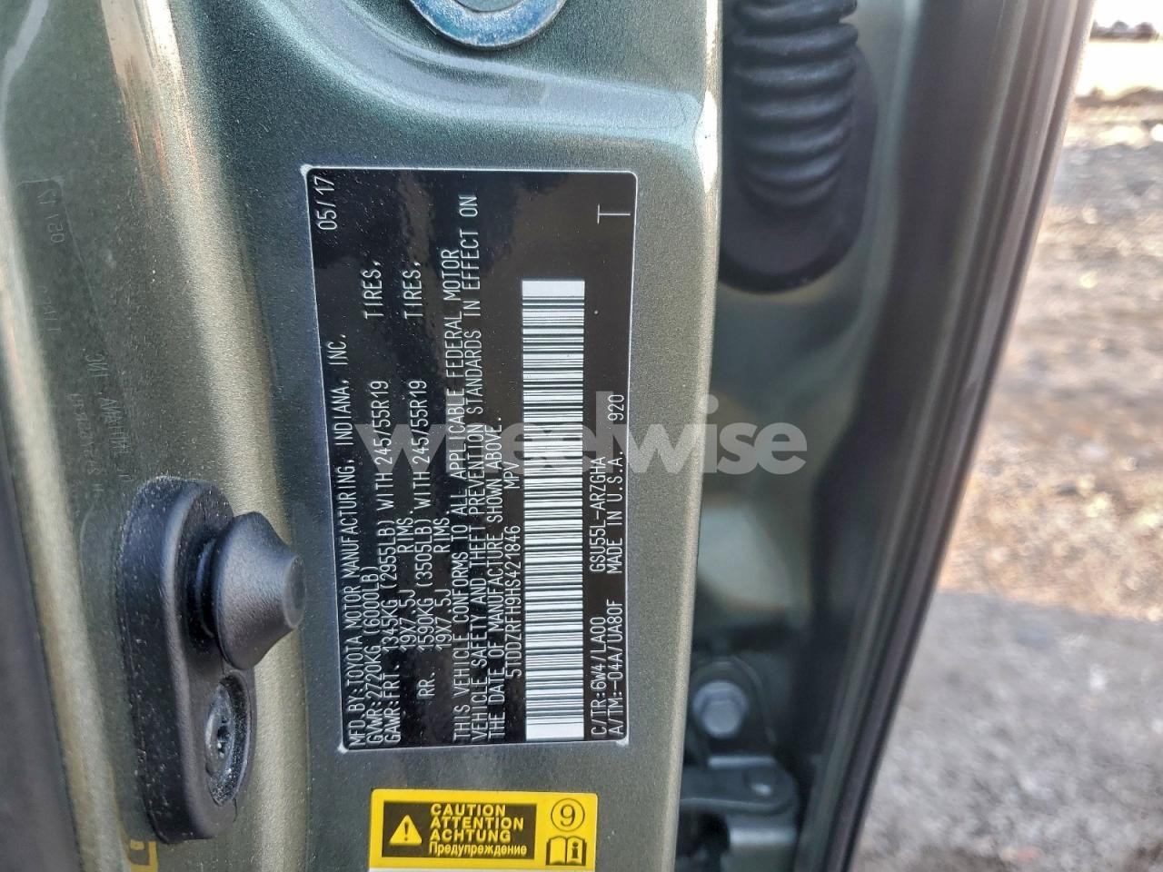 Photo 13 of 2017 TOYOTA HIGHLANDER LIMITED (VIN 5TDDZRFH9HS421846)