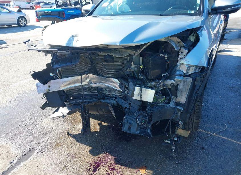 Photo 6 of 2019 Toyota Highlander LIMITED PLATINUM (VIN 5TDDZRFH9KS723435)